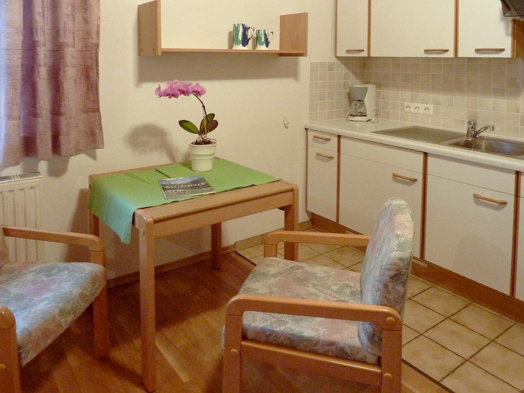 Haus Lechthaler Daire Aflenz Kurort Oda fotoğraf